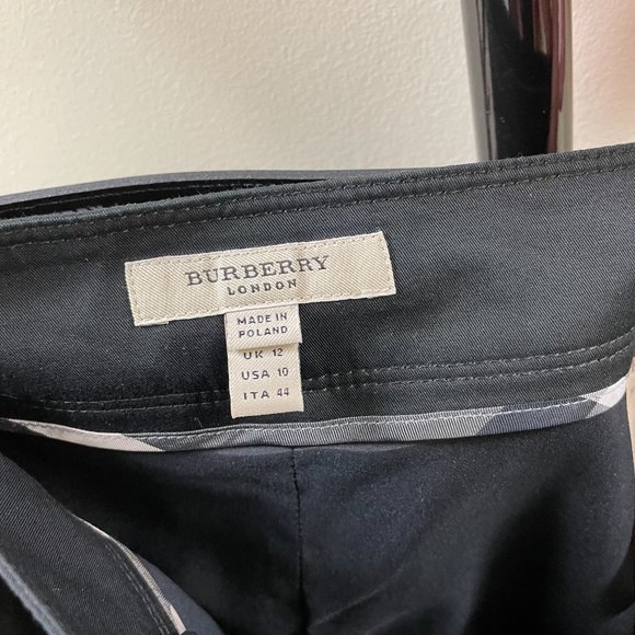 Burberry Black Pencil Skirt With Belt (10/M) - Picture 2 of 14